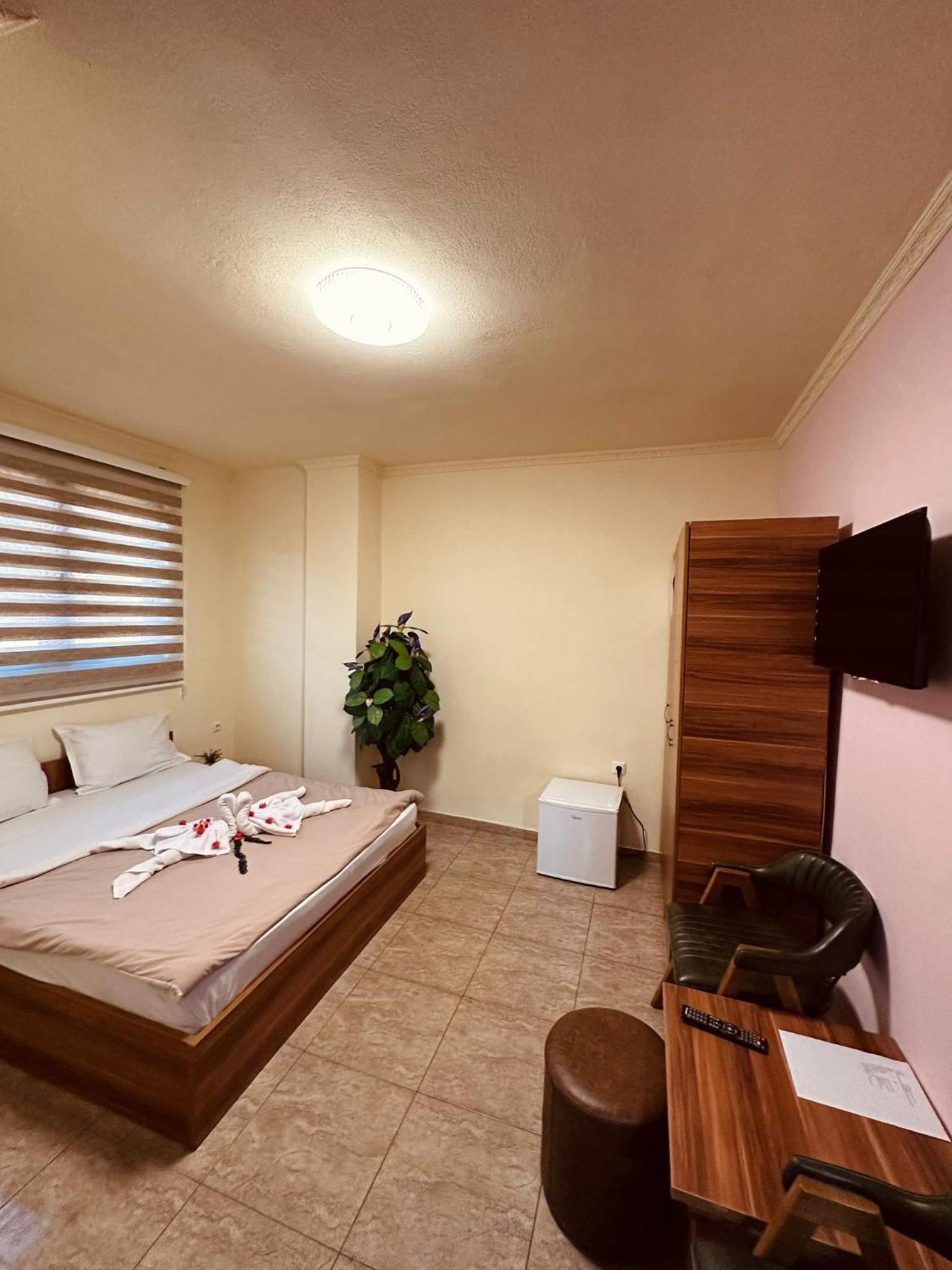 Hotel Atika Скоп'є Екстер'єр фото