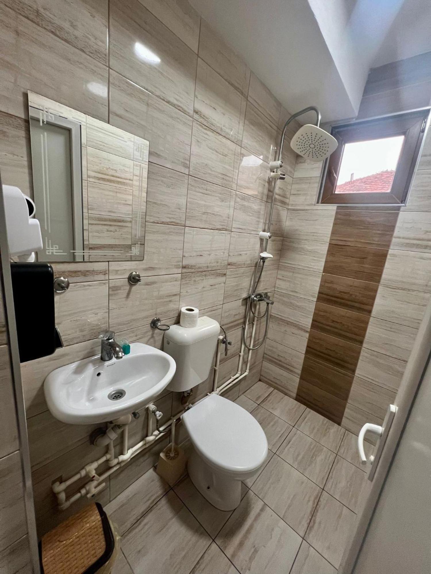 Hotel Atika Скоп'є Екстер'єр фото